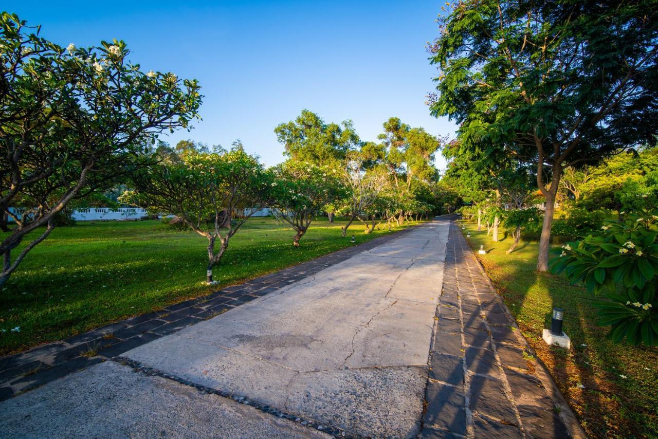 Fleur De Lys Resort & Spa Long Hai Exterior photo